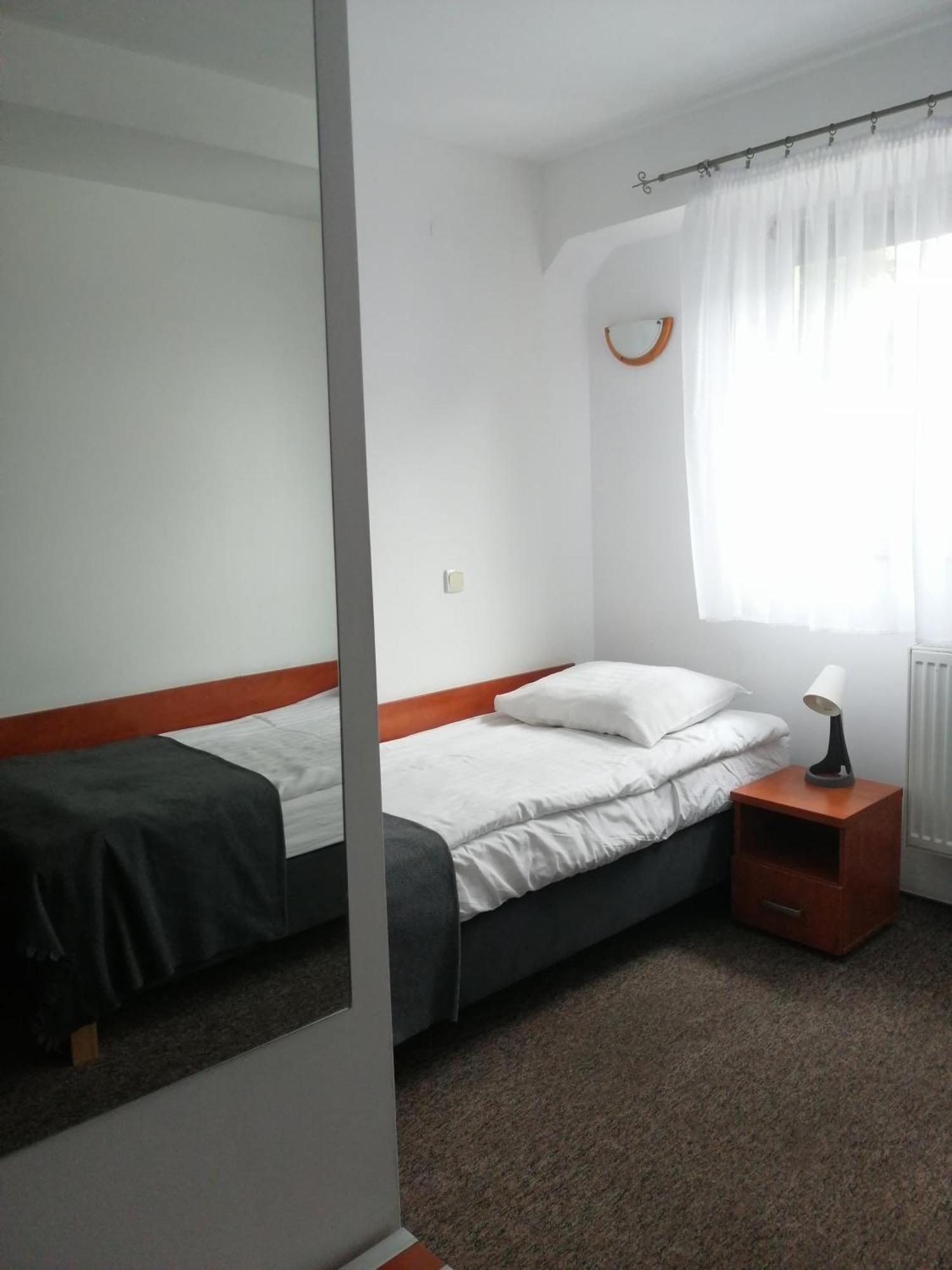 Hotel Dabrowiak Dąbrowa Górnicza Eksteriør bilde